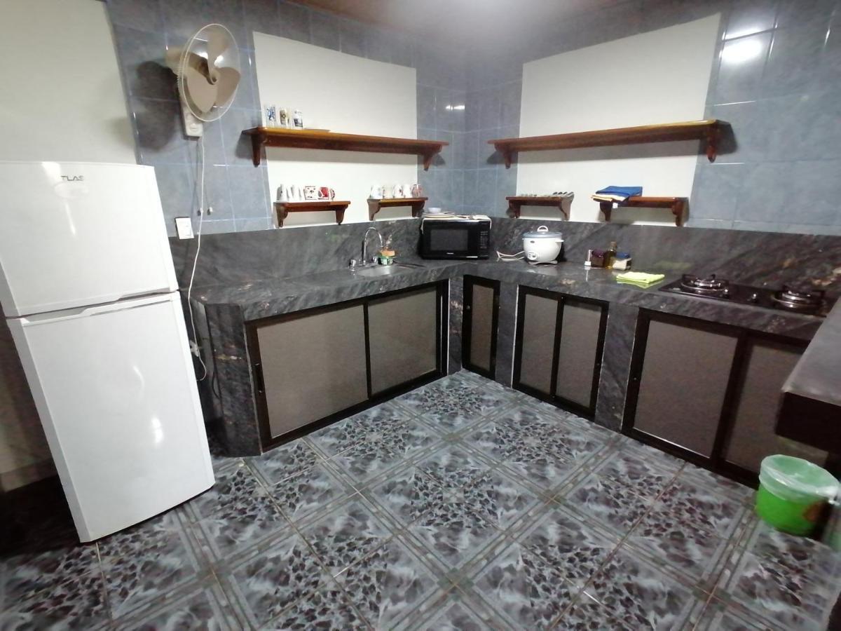 Casa Quepos Hotel ภายนอก รูปภาพ