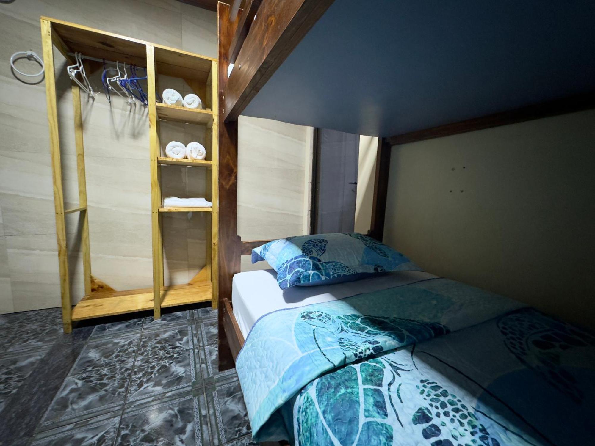 Casa Quepos Hotel ภายนอก รูปภาพ